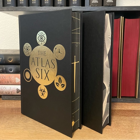 Fairyloot Exclusive Signed The Atlas Six + Waterstones Signed The Atlas Paradox - Picture 1 of 11